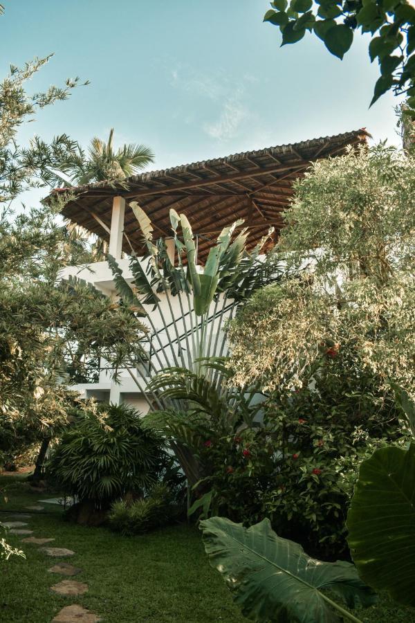 Hotel Casa Gitano Ahangama Exterior foto