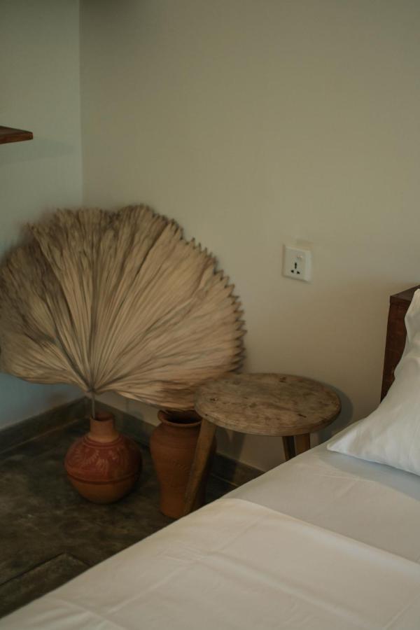 Hotel Casa Gitano Ahangama Exterior foto