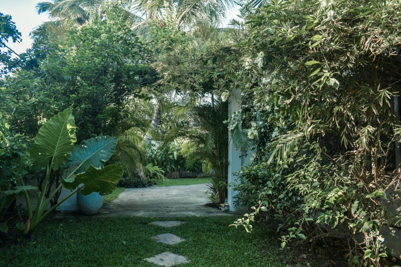 Hotel Casa Gitano Ahangama Exterior foto